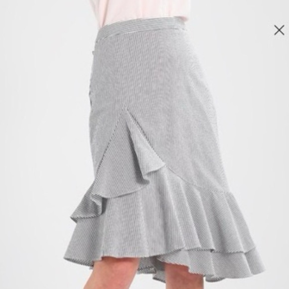 Banana Republic Size 10 Striped Seersucker High-Low Ruffle Hem Midi Skirt
